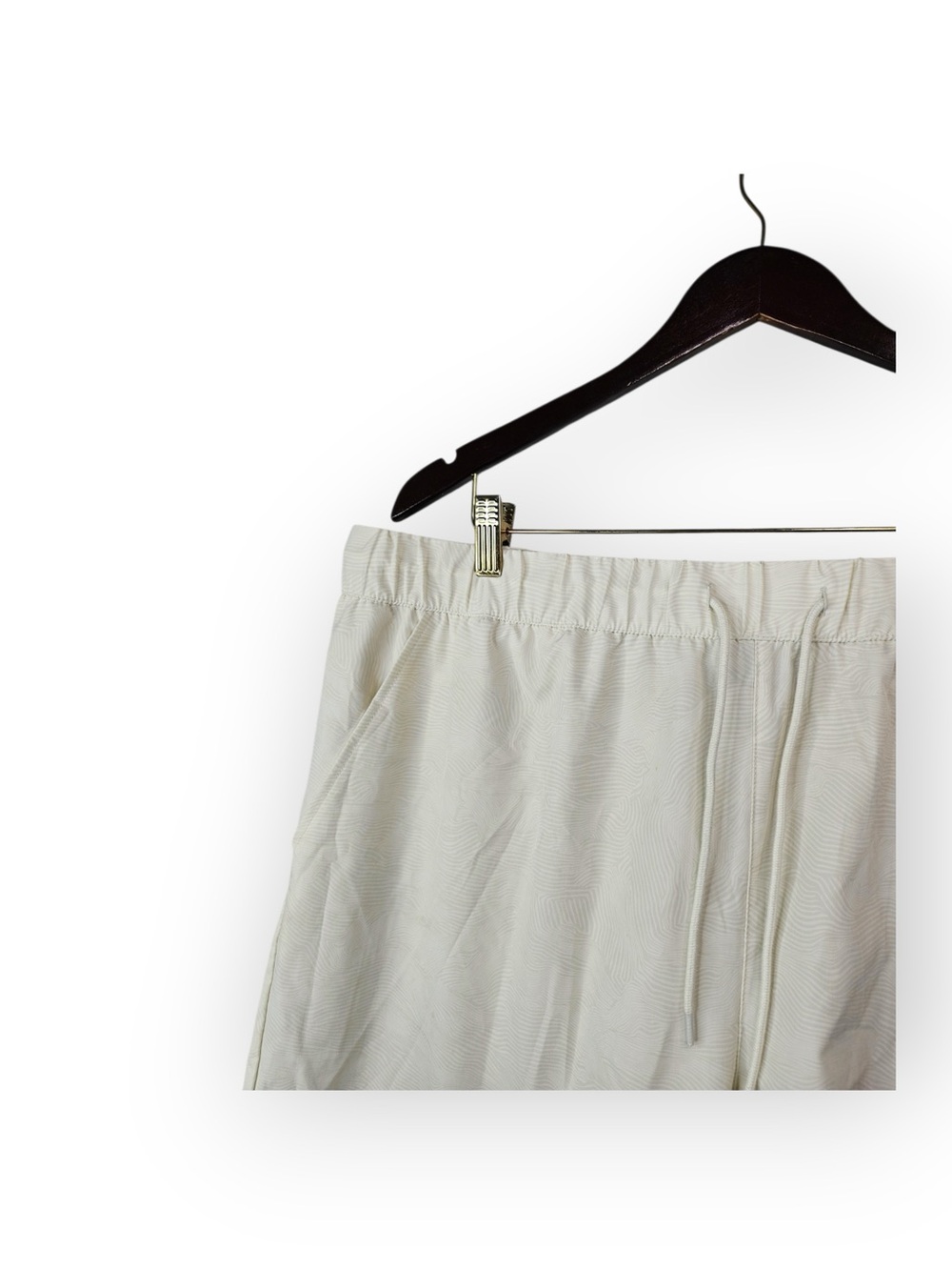 Original Use Men’s Off-White Textured Drawstring Everyday Shorts Size XL - Picture 3 of 5